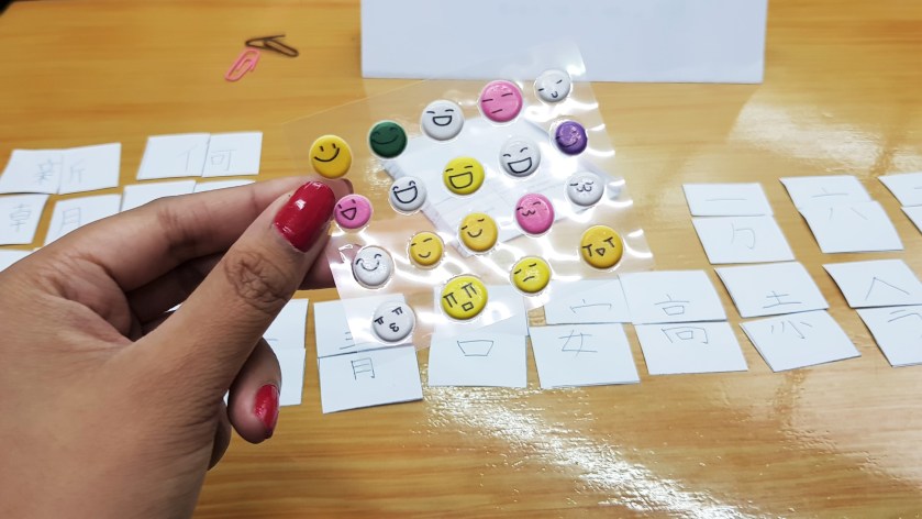 Stickers and kanji puzzle game for Basic Japanese 2 at Nihongo Center Foundation